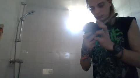 Snapshot of altboy010 chatting on January 11, 2025, 10:29 am altboy010 online show from January 11, 2025, 10:29 am