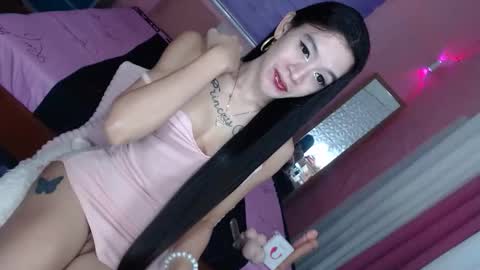 Chloe- DONT FORGET TO FOLLOW MElets getting to know each other and make some love and fun online show from December 18, 2025, 4:29 am