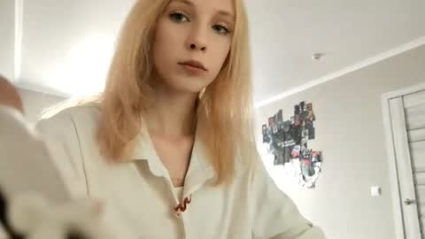 Snapshot of altheadoyel chatting on September 16, 2025, 1:01 pm May online show from September 16, 2025, 1:01 pm