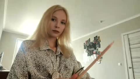 Snapshot of altheadoyel chatting on September 17, 2025, 1:13 pm May online show from September 17, 2025, 1:13 pm
