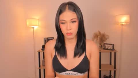 alwina_williams online show from April 2, 2026, 4:48 pm