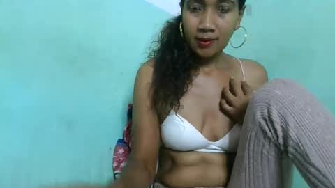 Snapshot of alyahtah chatting on May 30, 2026, 6:32 am alyahtah online show from May 30, 2026, 6:32 am
