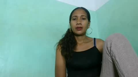 Snapshot of alyahtah chatting on June 1, 2026, 6:15 am alyahtah online show from June 1, 2026, 6:15 am