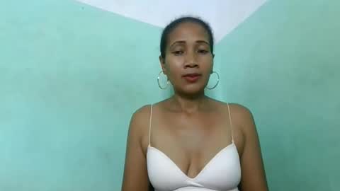 Snapshot of alyahtah chatting on June 6, 2026, 7:13 am alyahtah online show from June 6, 2026, 7:13 am