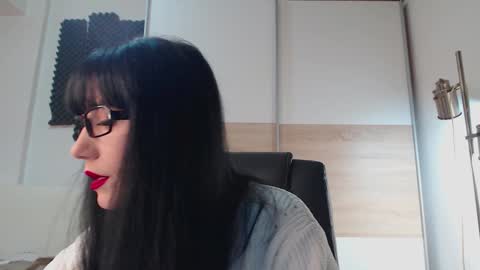 Alice online show from November 19, 2025, 12:16 pm