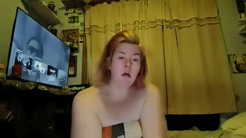 Snapshot of alycewonderland96 chatting on May 20, 2026, 10:43 am Alyce in Wonderland online show from May 20, 2026, 10:43 am