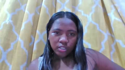 alydiah816442 online show from April 13, 2026, 4:01 pm