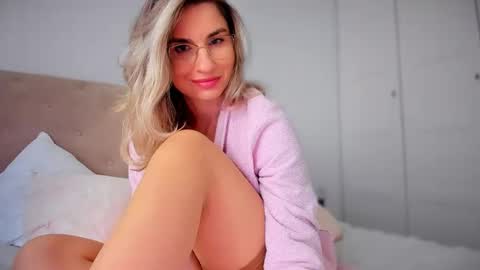 alymiss online show from April 27, 2026, 8:12 am