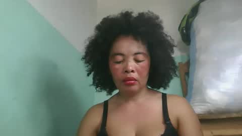 alypierette online show from March 31, 2026, 8:04 am