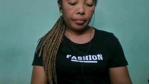 Snapshot of alypierette chatting on June 17, 2026, 6:20 pm alypierette online show from June 17, 2026, 6:20 pm