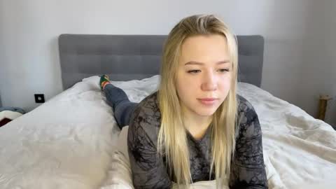 Al online show from April 18, 2026, 7:12 am