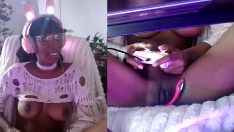 Snapshot of alys_at_college chatting on July 7, 2026, 1:15 pm Sweet Alys online show from July 7, 2026, 1:15 pm