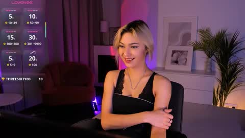 Alysia online show from November 14, 2025, 2:38 pm