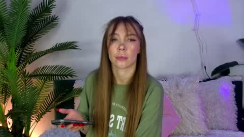Alyson online show from June 29, 2026, 5:46 pm