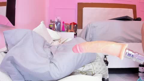 alysonjackson online show from April 16, 2026, 9:39 pm