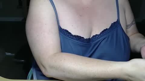 Snapshot of alyss_skye28 chatting on September 28, 2025, 1:11 am Alyss Skye online show from September 28, 2025, 1:11 am