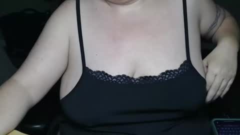 Snapshot of alyss_skye28 chatting on October 14, 2025, 1:17 am Alyss Skye online show from October 14, 2025, 1:17 am