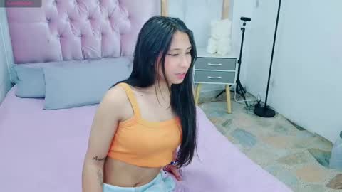 alyssa_oli online show from December 18, 2024, 2:42 am