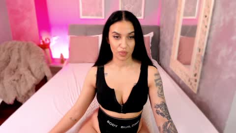 Alyssa online show from December 10, 2024, 1:00 pm