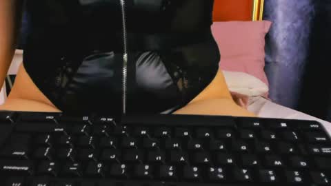 Alyssa online show from July 7, 2026, 6:47 am