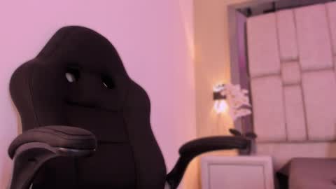 Alys online show from December 2, 2025, 11:26 am