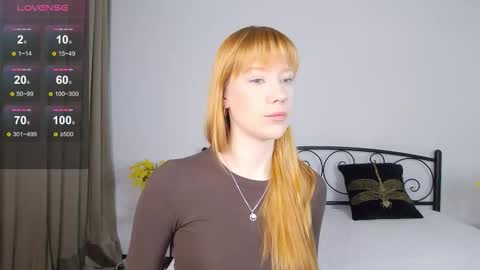 Alyx online show from November 15, 2025, 2:46 pm