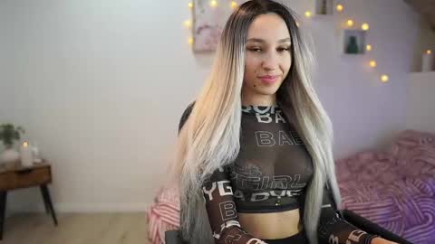 Amai  Liu online show from February 28, 2025, 7:14 pm