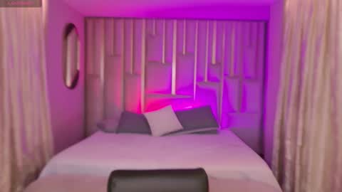 Amaia Haywood online show from February 5, 2026, 5:45 am