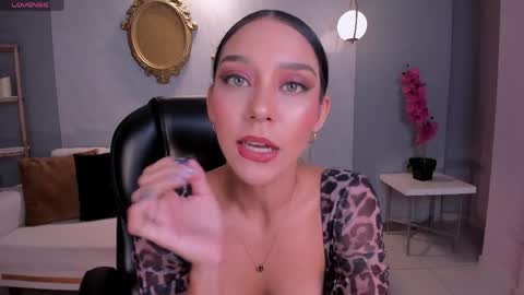 Snapshot of amalia_cruss chatting on May 14, 2026, 9:21 pm Amalia cruss online show from May 14, 2026, 9:21 pm