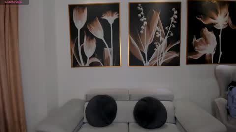Snapshot of amalia_cruss chatting on May 21, 2026, 7:43 pm Amalia cruss online show from May 21, 2026, 7:43 pm
