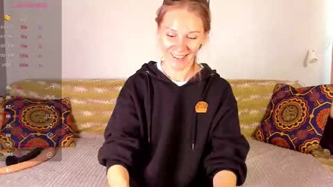 Amalia online show from October 19, 2025, 8:04 am