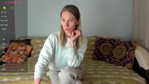 Amalia online show from December 3, 2025, 8:00 am