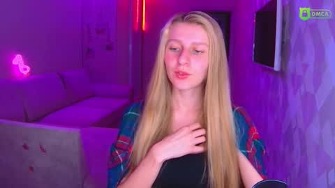 Amalia online show from November 24, 2025, 2:06 pm