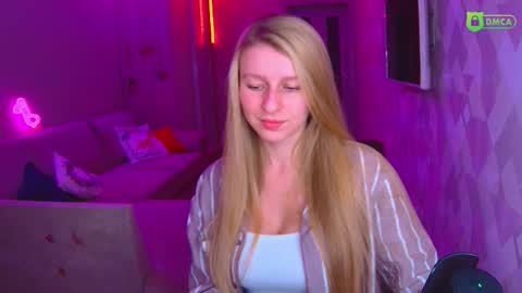 Amalia online show from December 14, 2025, 3:06 pm