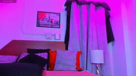 amanda29_ online show from June 19, 2026, 7:06 pm