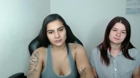 The queen of the biceps  online show from October 15, 2025, 11:38 pm