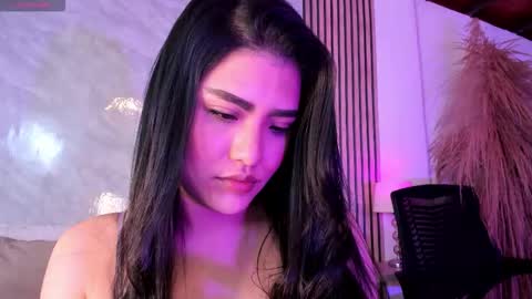 Luisa online show from September 30, 2025, 1:21 am