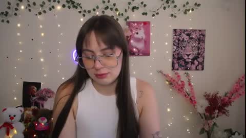 Snapshot of amanda_bright_ chatting on June 17, 2026, 10:06 am amanda_bright_ online show from June 17, 2026, 10:06 am