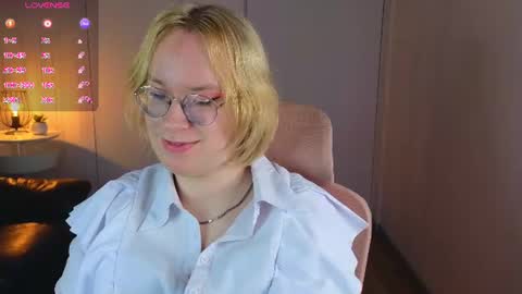Snapshot of amanda_butlerr chatting on June 29, 2026, 10:15 am Hi im Amanda online show from June 29, 2026, 10:15 am
