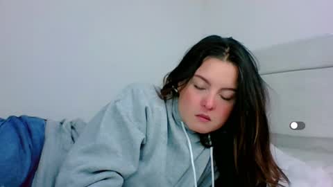 Snapshot of amanda_callum_ chatting on January 1, 2025, 3:24 pm Katha online show from January 1, 2025, 3:24 pm