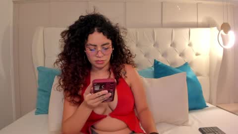 Snapshot of amanda_rios chatting on May 8, 2026, 10:04 pm Amanda Rios online show from May 8, 2026, 10:04 pm