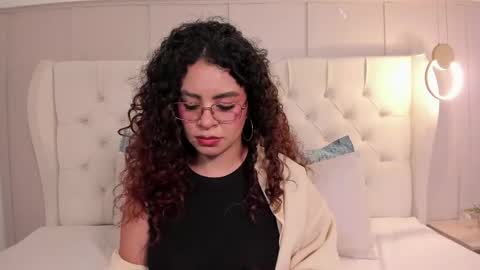 Snapshot of amanda_rios chatting on May 14, 2026, 9:32 pm Amanda Rios online show from May 14, 2026, 9:32 pm