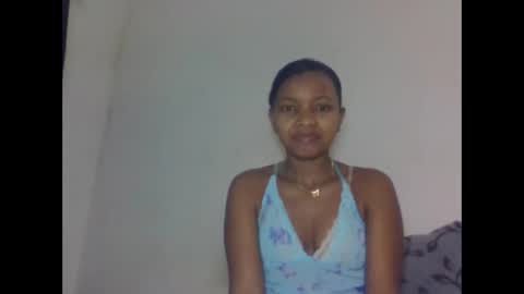 amandaaa25 online show from September 23, 2025, 8:28 am