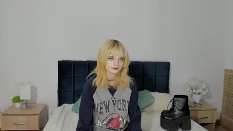 Amanda online show from September 27, 2025, 5:56 am