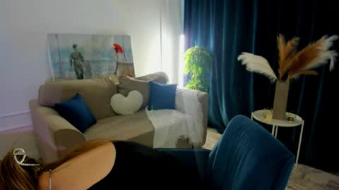 amandagracy_1 online show from April 16, 2026, 3:29 am