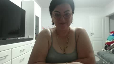 Anda online show from September 22, 2025, 10:23 pm