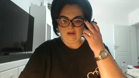 Snapshot of amandamuller1982 chatting on July 5, 2026, 1:29 pm Anda online show from July 5, 2026, 1:29 pm