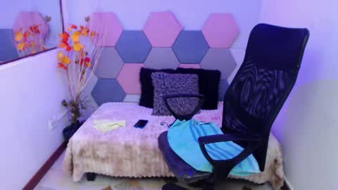 amandapeet online show from November 13, 2025, 9:58 pm