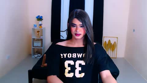 Cassandra online show from October 25, 2025, 5:40 pm