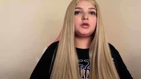 Amandha online show from January 22, 2025, 3:29 pm